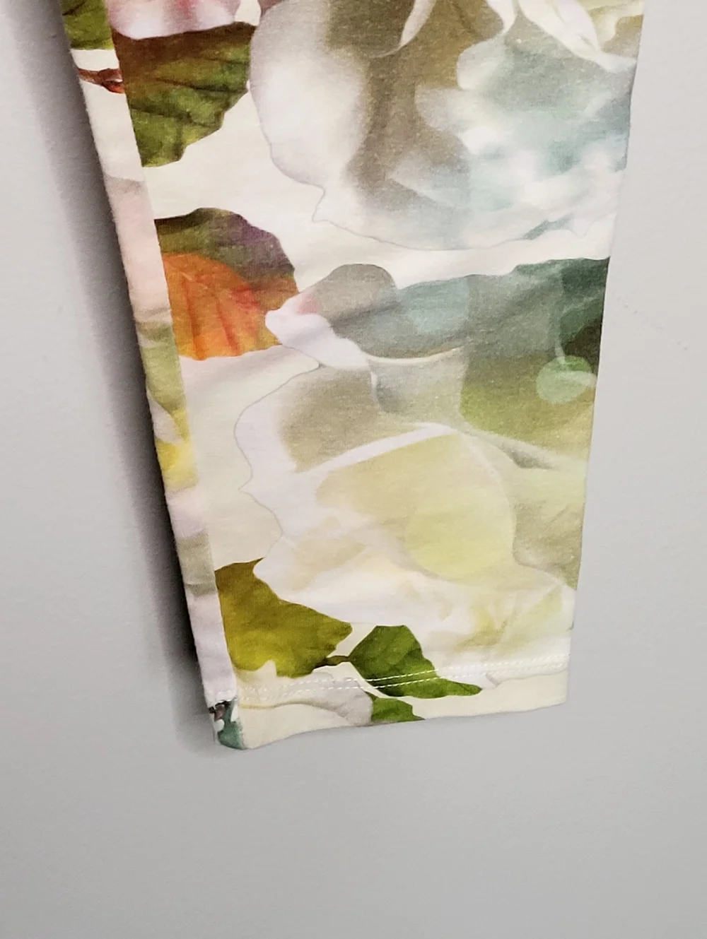 Soft Surroundings Have To Have Floral Pull On Pants Size Small